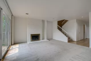 Photo #6: 221103443 Listing