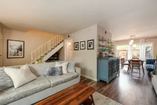 Photo #5: 221103571 Listing 