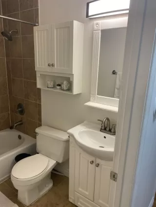 Photo #4: 221103739 Listing