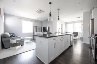 Photo #6: 221103838 Listing