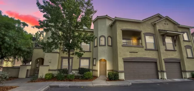 MLS: 221104083 Condo For Sale