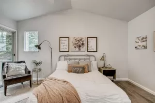 Photo #2: 221105914 Listing 