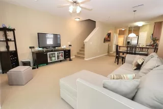 Photo #6: 221106796 Listing