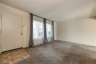 Photo #4: 221107026 Listing