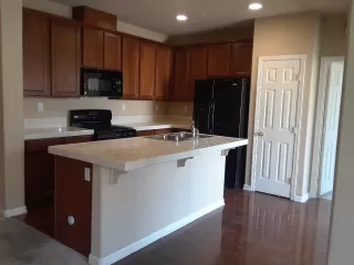 Photo #1: 221107102 Listing