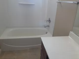 Photo #3: 221107102 Listing