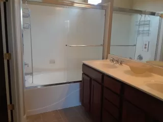 Photo #4: 221107102 Listing