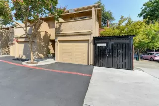 Photo #2: 221107130 Listing