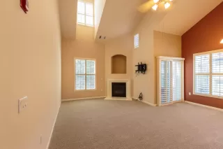 Photo #2: 221107325 Listing