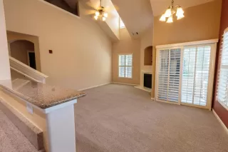 Photo #3: 221107325 Listing