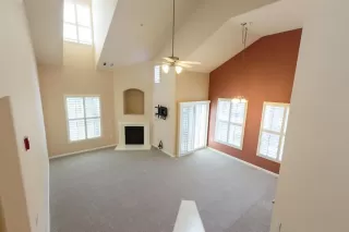 Photo #5: 221107325 Listing