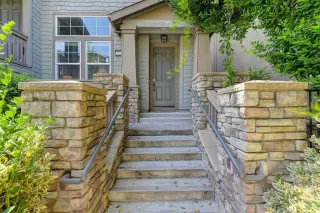 Photo #1: 221108405 Listing