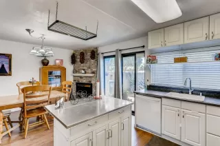 Photo #4: 221108531 Listing 