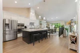 Photo #2: 221108557 Listing 