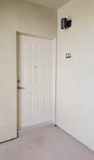 Photo #2: 221108644 Listing