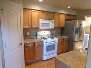 Photo #6: 221108774 Listing