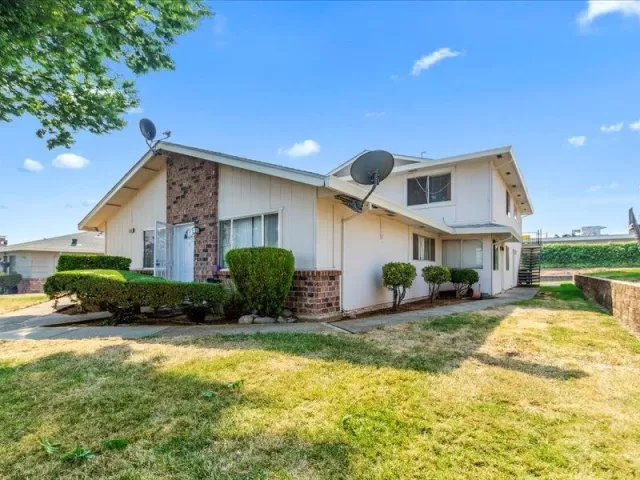 MLS: 221109525 Condo For Sale