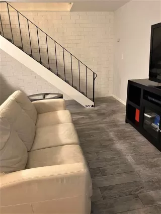 Photo #3: 221110668 Listing