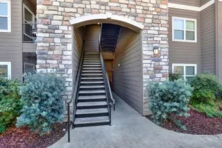 Photo #1: 221110856 Listing