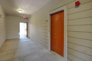 Photo #2: 221110856 Listing