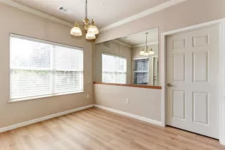 Photo #6: 221110856 Listing