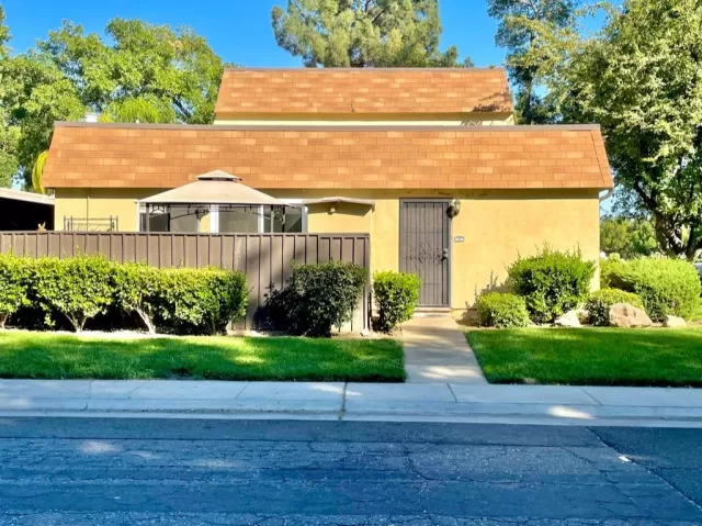 MLS: 221110979 Condo For Sale