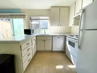 Photo #6: 221110979 Listing