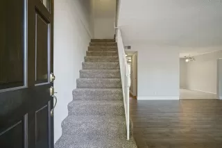 Photo #4: 221111038 Listing