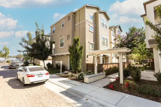 MLS: 221111595 Condo For Sale