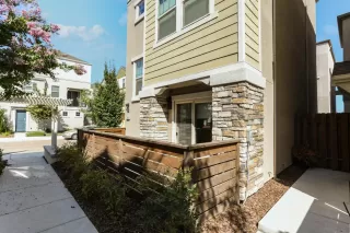 Photo #3: 221111595 Listing