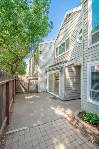 Photo #5: 221111725 Listing 