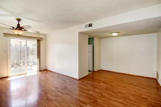 Photo #2: 221111763 Listing