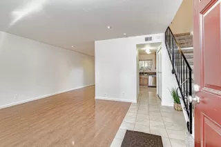 Photo #2: 221111829 Listing 