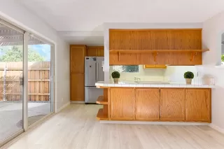 Photo #4: 221111990 Listing