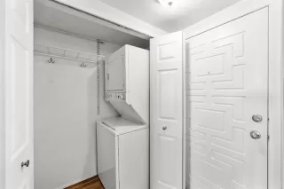 Photo #5: 221112232 Listing