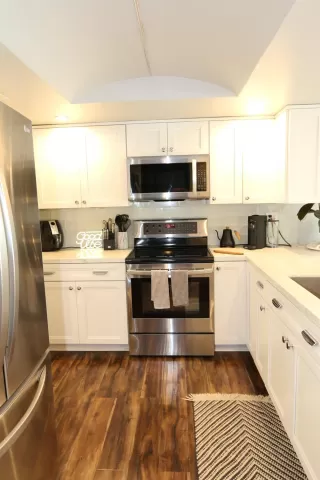 Photo #1: 221112467 Listing 