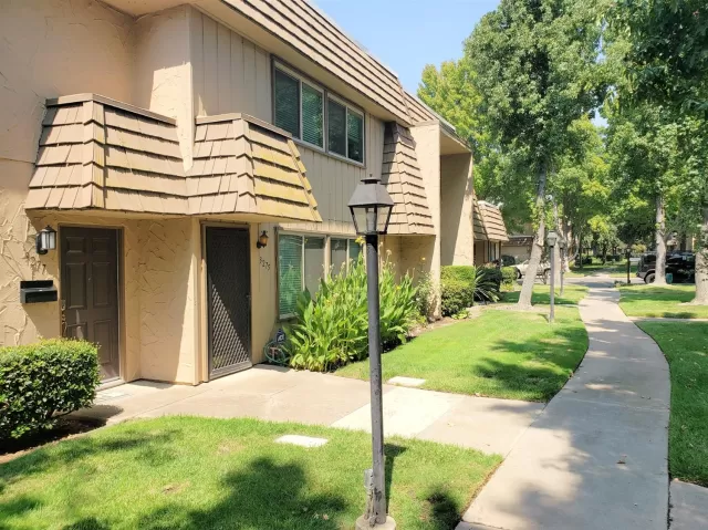 MLS: 221113344 Condo For Sale