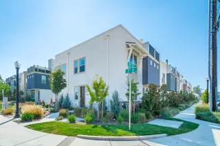 Photo #3: 221113756 Listing