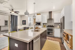 Photo #6: 221114036 Listing