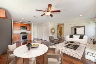 Photo #5: 221114110 Listing 