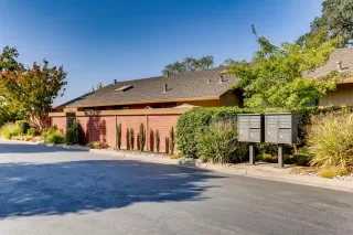 Photo #4: 221114173 Listing