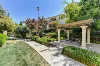 Photo #1: 221114198 Listing 