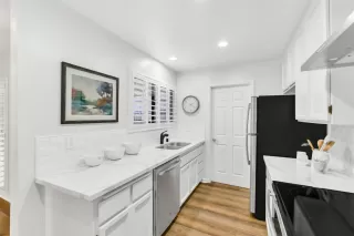 Photo #2: 221114271 Listing 