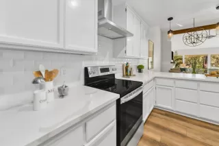 Photo #5: 221114271 Listing 