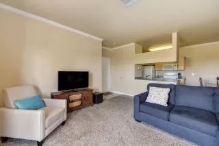 Photo #4: 221114412 Listing