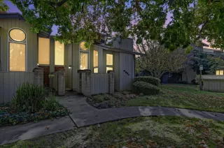Photo #1: 221115333 Listing 