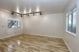 Photo #5: 221116141 Listing