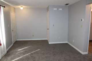 Photo #2: 221116347 Listing 