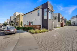 Photo #4: 221116698 Listing