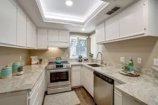 Photo #1: 221116948 Listing